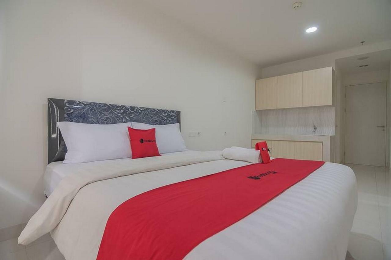 RedDoorz Apartment @ Sentul Tower Bogor Exterior foto